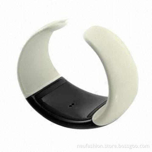 Bluetooth Bracelet in Yellow/Black with Caller ID BW13 and Two-button Operating System
